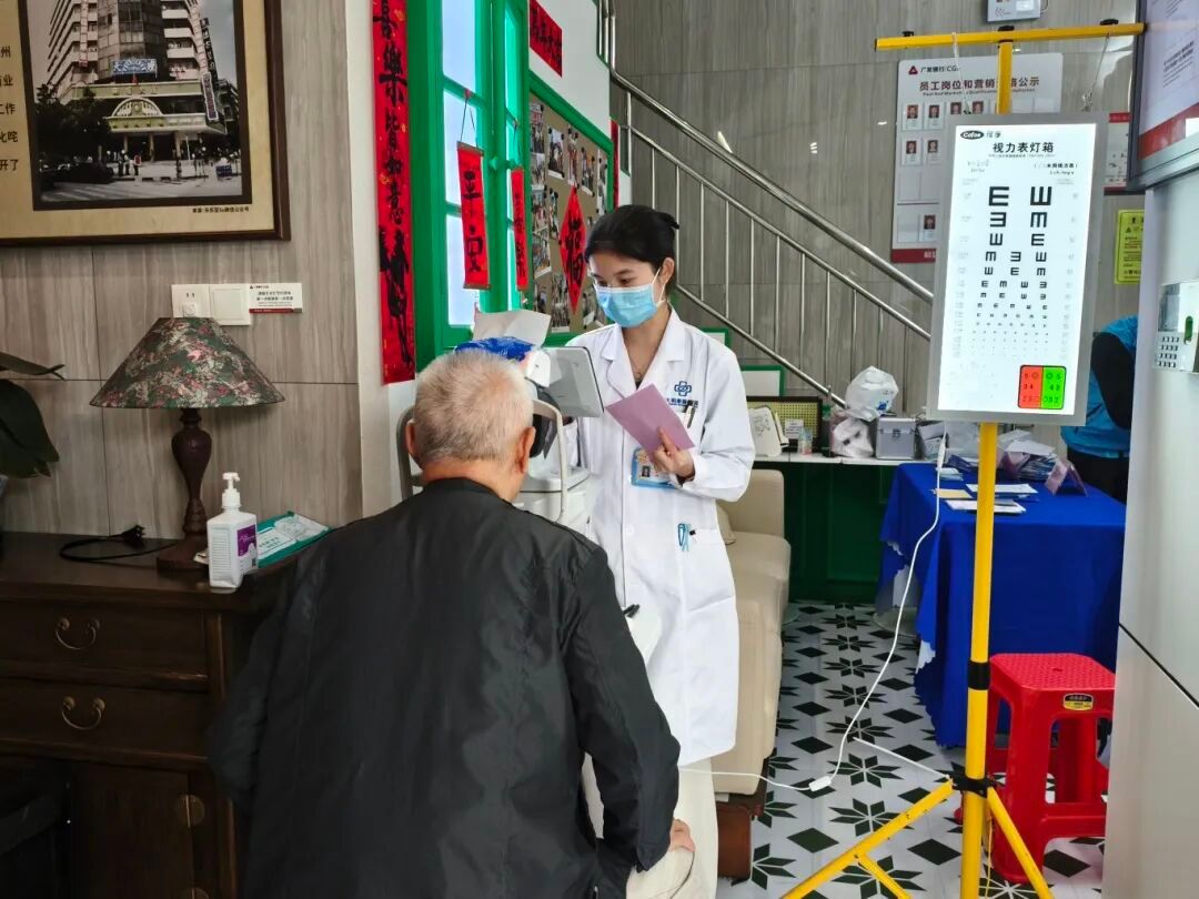 睛彩护航，与光同行——明康眼科走进惠州多家学校与企业开展义诊