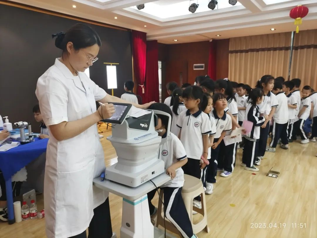 “健康义诊”行动，明康眼科助力用眼新视界